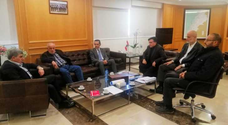 بحثاً عن حلول مناسبة لملفات أساسية في الضاحية .. وفد يضم مسؤول ملف العمل البلدي في حزب الله يزور الوزير حمية