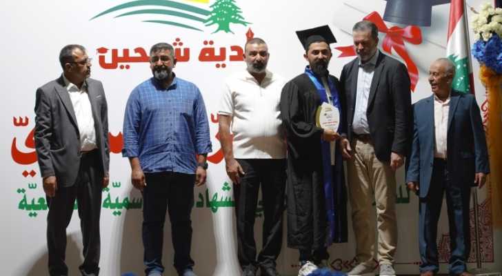 بلدية شيحين تحتفل بنجاح طلابها ورئيسها يثني على تضحيات الاهالي