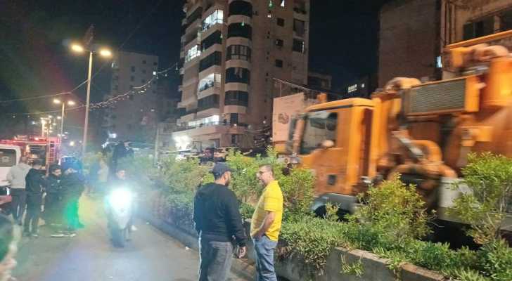 آليات بلدية الغبيري تشارك بإخماد حريق على أوتوستراد السيّد هادي نصر الله