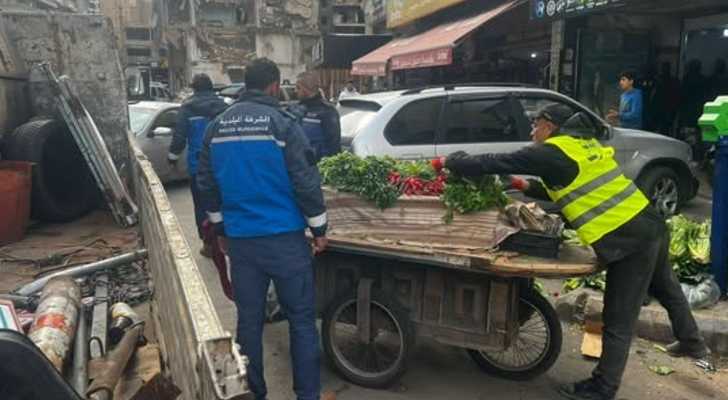 شرطة بلدية حارة حريك تستكمل مهامها وتعالج شكاوى المواطنين
