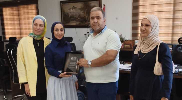 بلدية الكفور – تول تبحث التعاون التربوي مع معاهد أمجاد الجامعية