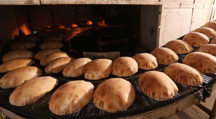 وزارة الاقتصاد ترفع سعر ربطة الخبز إلى 70 ألف ليرة