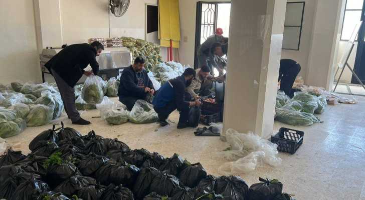 بلدية عبّا تباشر توزيع حصص غذائية وتؤكد استمرار دعم الأهالي