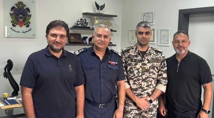 رئيس اتحاد بلديات الشقيف يزور مركز الأمن العام في النبطية بعد استئناف العمل فيه
