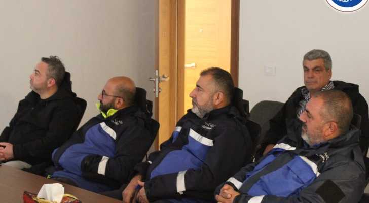 بلدية العقيبة تنظم دورة تدريبية لتطوير أداء موظفي البلدية وعناصر الشرطة