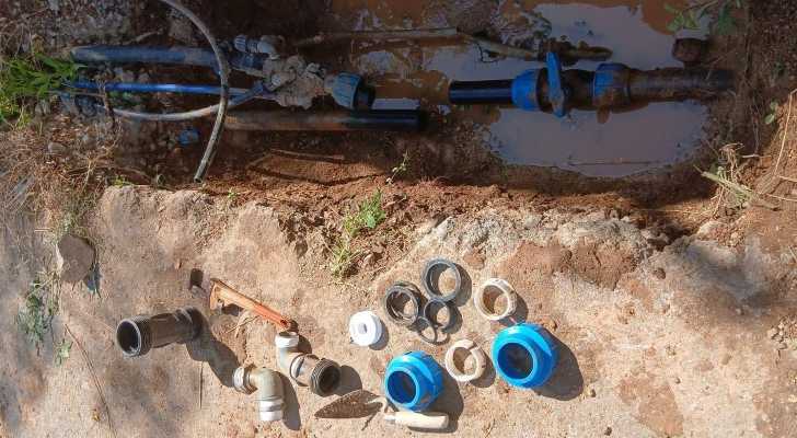 بلدية كفرفيلا: أعمال صيانة طارئة على شبكات المياه في عدد من أحياء البلدة
