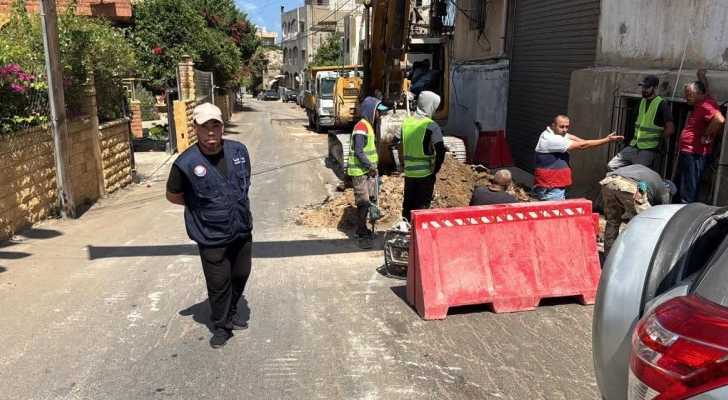 بلدية الجية تستكمل تنفيذ مشروع إنشاء أقنية لتصريف مياه الأمطار