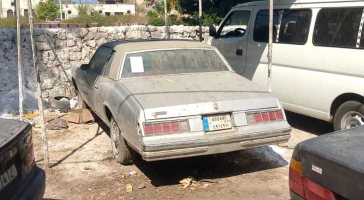 بلدية صيدا تنذر أصحاب السيارات والآليات المهملة بإزالتها خلال أسبوع