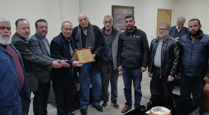 اتحاد بلديات بعلبك مكرما مسؤول منطقة البقاع في حزب الله: لولا تقديمكم الدعم اللازم لما تمكنا من القيام بالحد الأدنى من الواجبات تجاه المواطنين