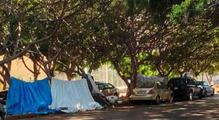 بلدية بيروت تزيل خيمًا مخالفة في منطقة