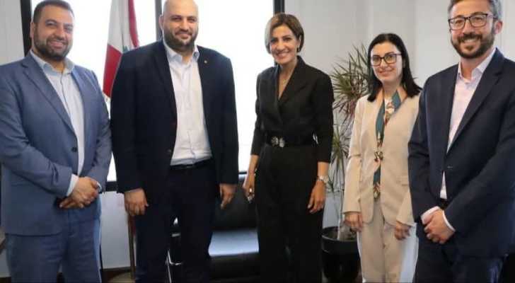 اجتماع تنسيقي بين وزارتي البيئة والصحة لبحث إدارة النفايات الطبّية والتحديات المناخية