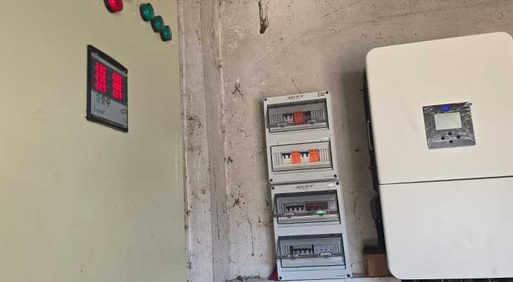 تعزيز الاستدامة في قبريخا: مشروع طاقة شمسية لمعمل فرز النفايات