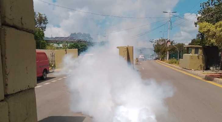 تكثيف أعمال التنظيف ورش المبيدات في الغبيري