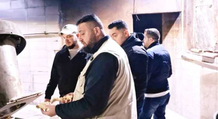 بلدية طرابلس تضبط مواد غذائية منتهية الصلاحية خلال جولة رقابية في جبل محسن