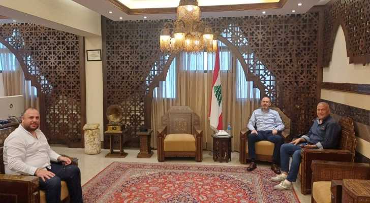 بلدية الغازية تبحث مع محافظ لبنان الجنوبي احتياجات النازحين وسبل دعمهم