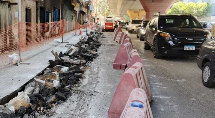 بلدية برج حمود تستكمل تأهيل الأرصفة ضمن تطوير مسار السوق التقليدي
