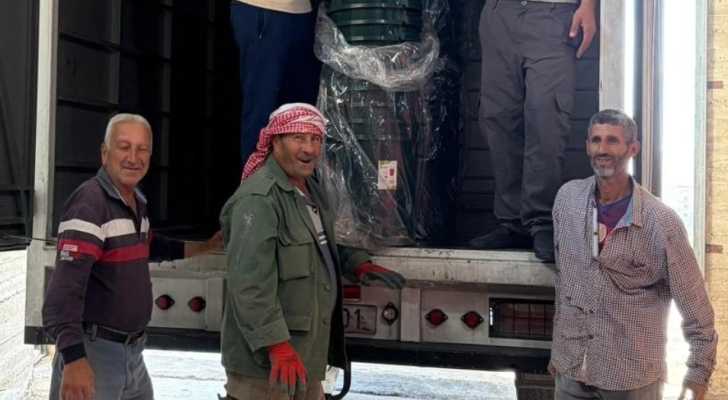 بلدية جديدة مرجعيون تستلم 1800 مستوعب نفايات مقدمة من جمعية CELIM الايطالية