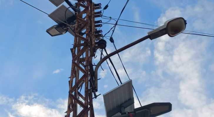 بلدية برعشيت تنجز أكبر مشروع إنارة على الطاقة الشمسية في لبنان .. رئيسها لـ 