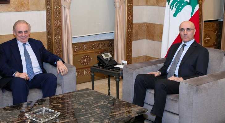 الوزير الحجار عرض مع النائبين البستاني والرياشي شؤوناً إنمائية