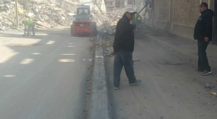 بلدية الغبيري تواصل إزالة الركام وفتح الطرقات في محيط مجمّع سيد الشهداء