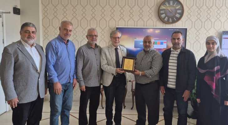 بلدية عيناثا تثمن رعاية مستشفى الزهراء لأبناء البلدة وتبحث تعزيز التعاون الصحي