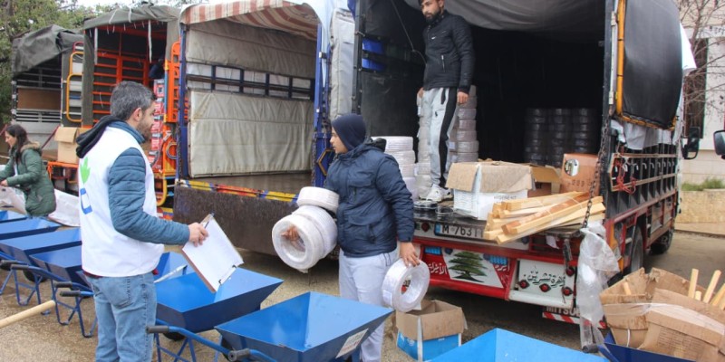 مبادرة لدعم صمود المزارعين في الخيام بمستلزمات زراعية أساسية