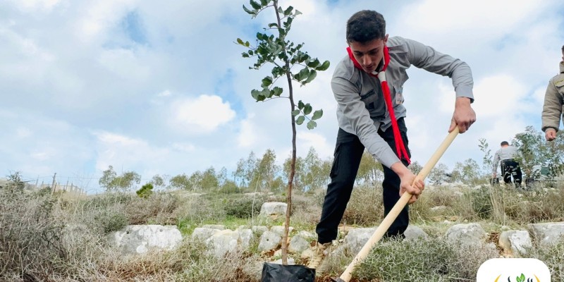 بلدية الشهابية تنفذ حملة تشجير مقدمة من العمل البلدي في منطقة جبل عامل الأولى